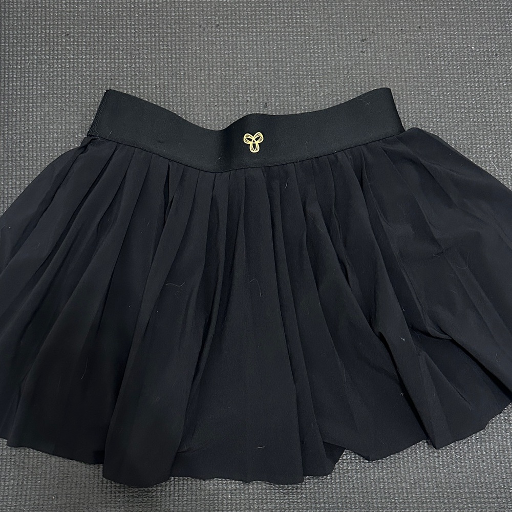 Elegant Black Pleated Skirt